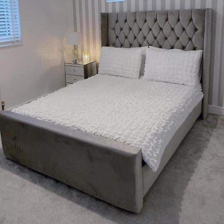 Stylish Furnished Rooms In Barking Centre Buitenkant foto