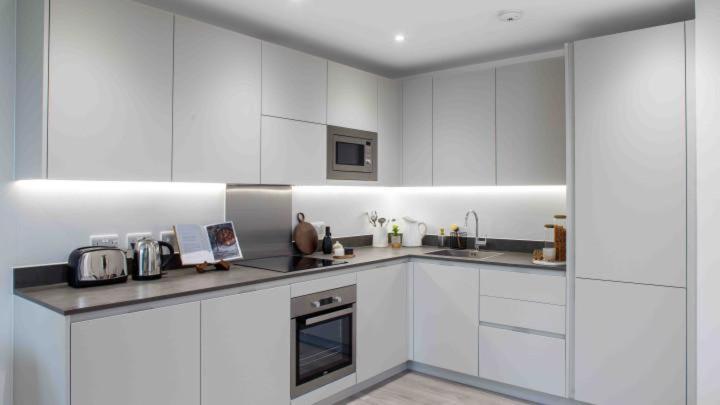 Stylish Furnished Rooms In Barking Centre Buitenkant foto